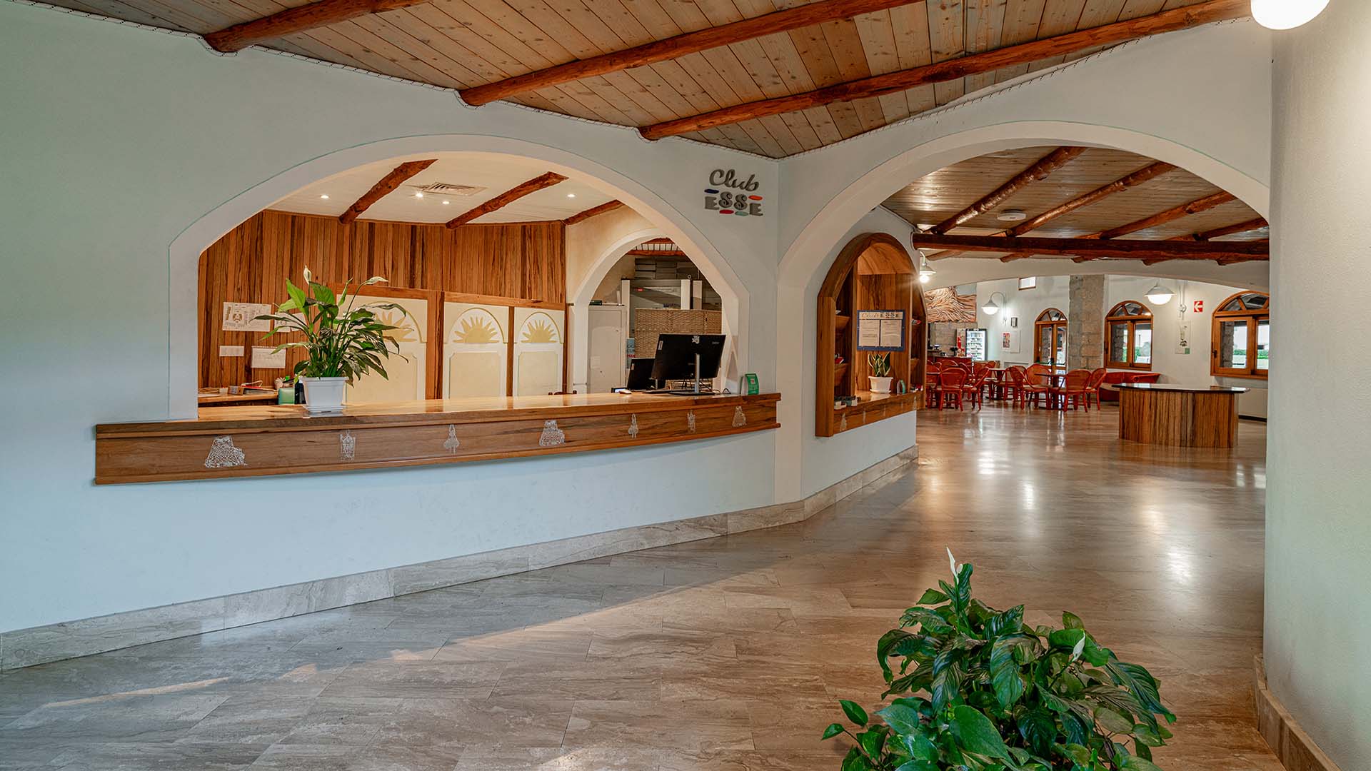 Hall Club Esse Posada