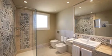 Bagno camera Is Serenas Badesi Village