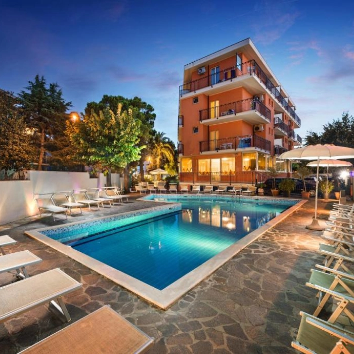 Hotel Fenix-piscina
