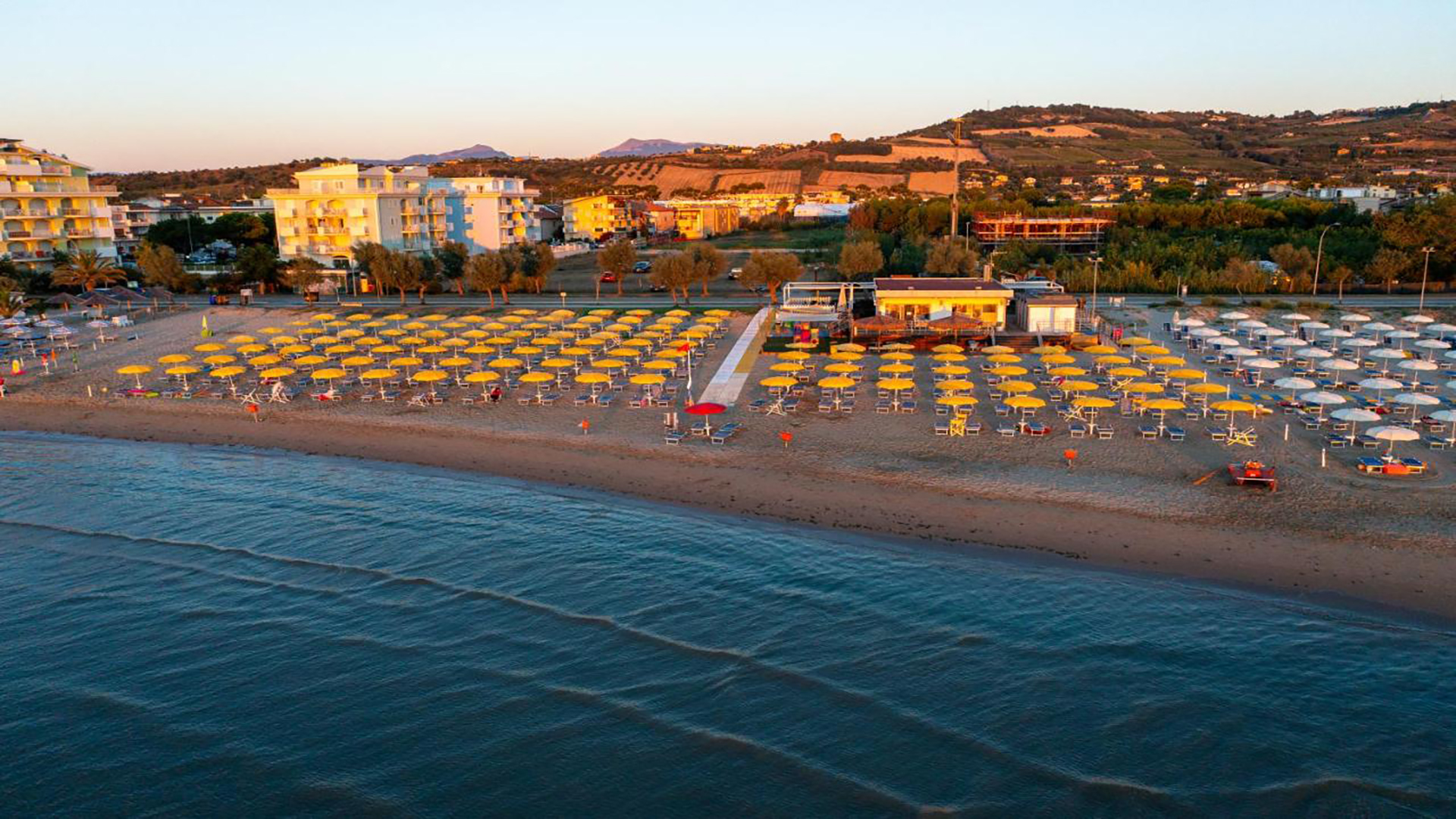 Hotel Holiday di Villa Rosa Martinsicuro