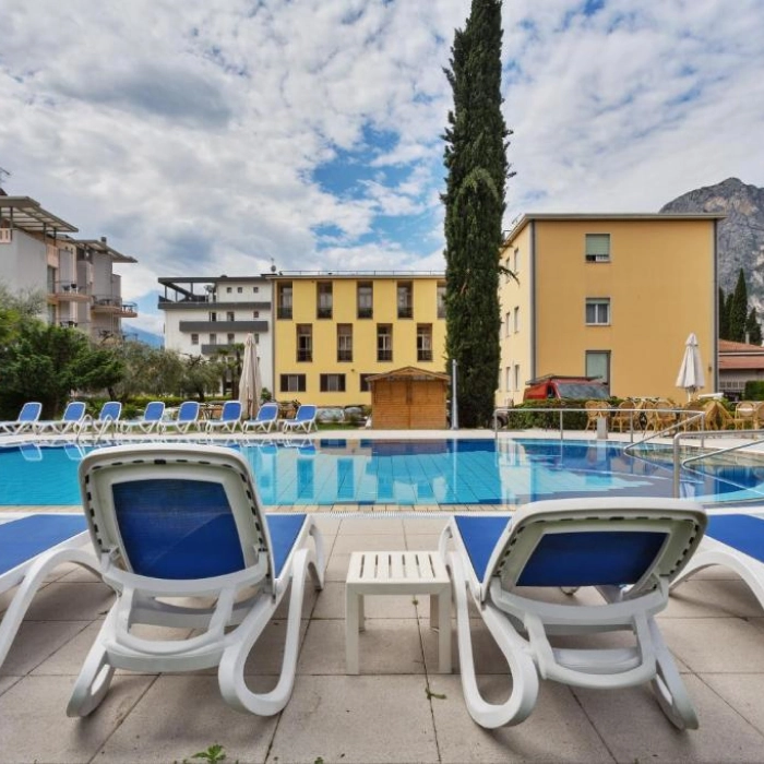 Hotel Gardesana-piscina