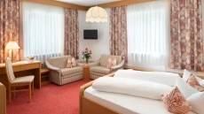 Hotel-Garni al Lupo Zum Wolf