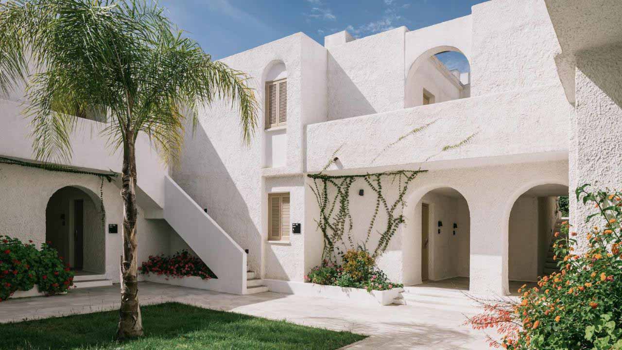 Mangia's Pollina Resort 7