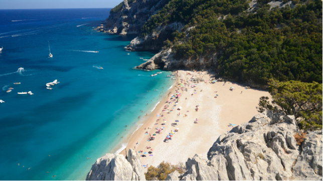 Cala Sisine nelGolfo di Orosei