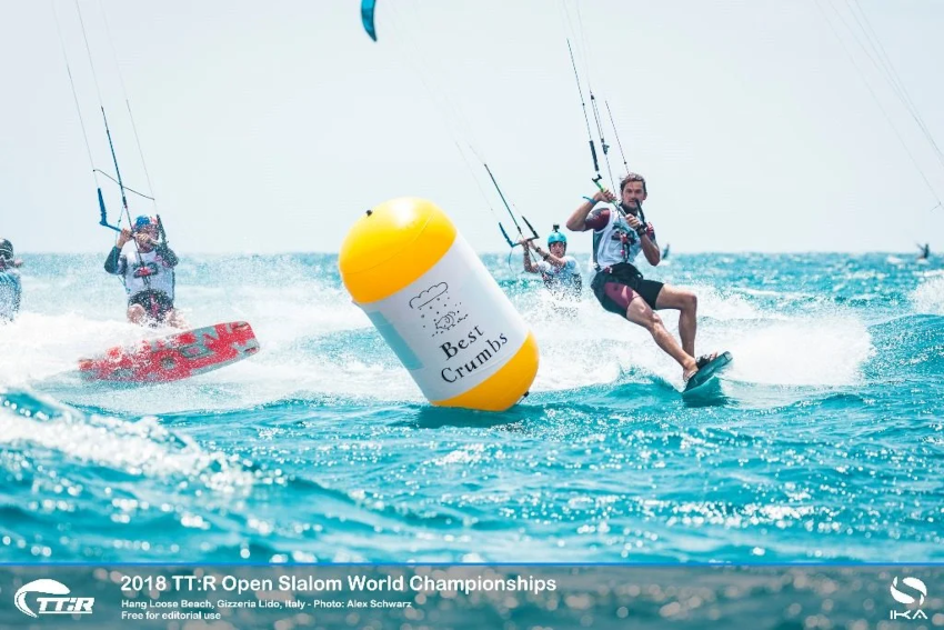 Campionati Mondiali Kitesurf 2023: Gizzeria, il volo sulle acque ritorna