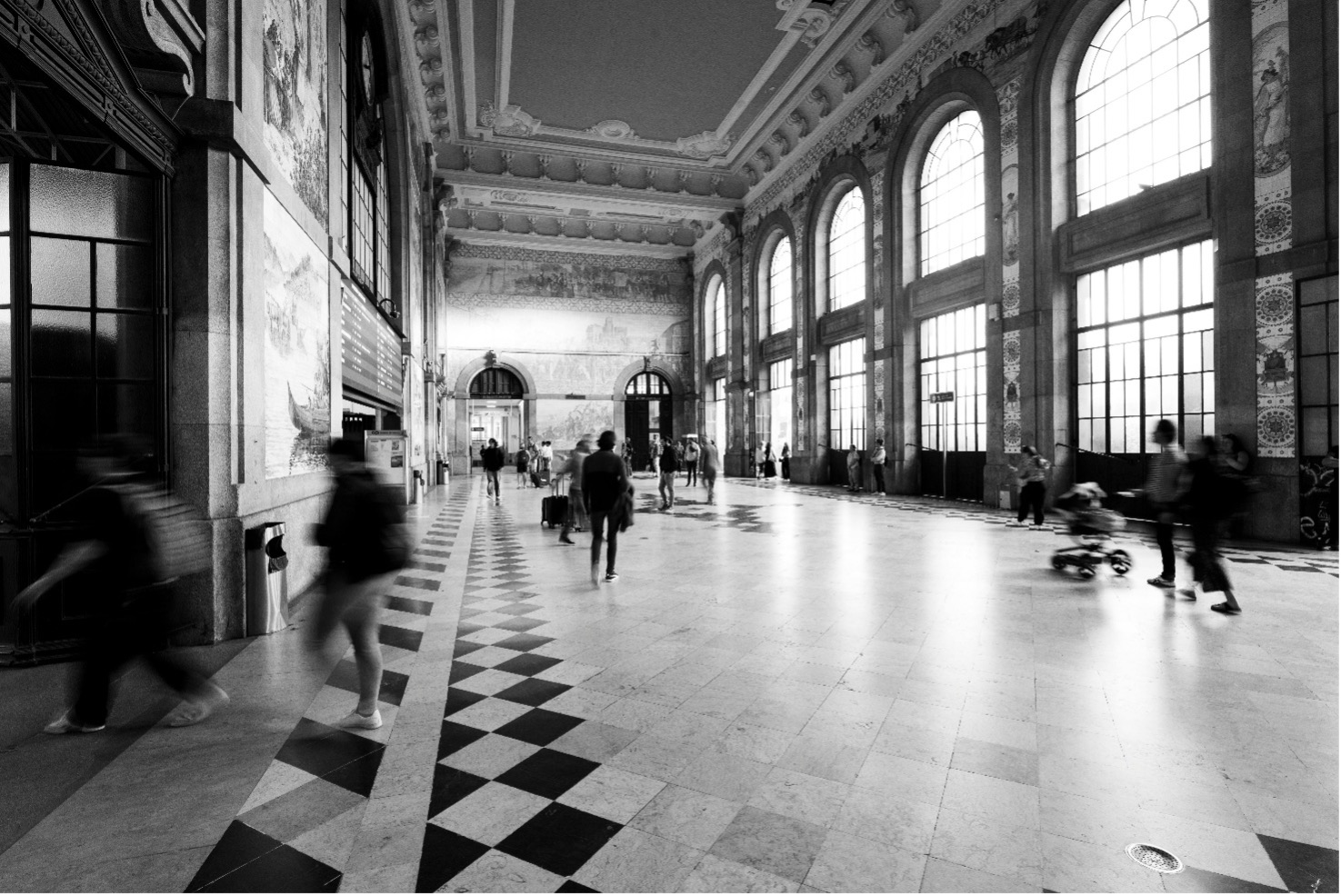 Stazione di São Bento, Porto: Un Mosaico di Storia